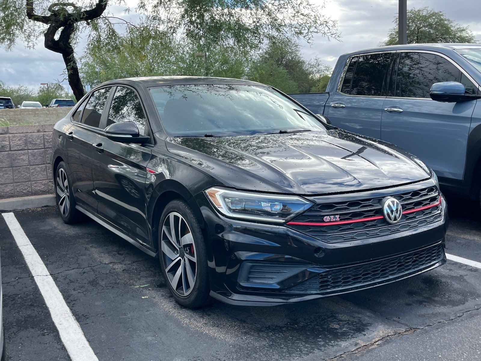 2019 Volkswagen Jetta GLI — photo 4 thumbnail