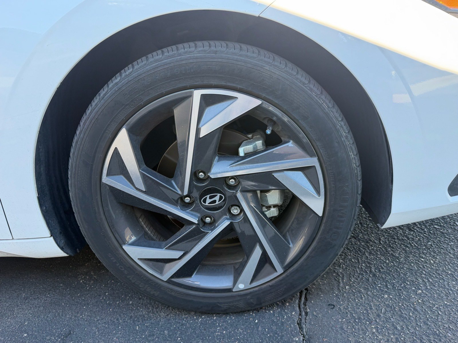 2025 Hyundai Elantra SEL Sport — photo 5 thumbnail