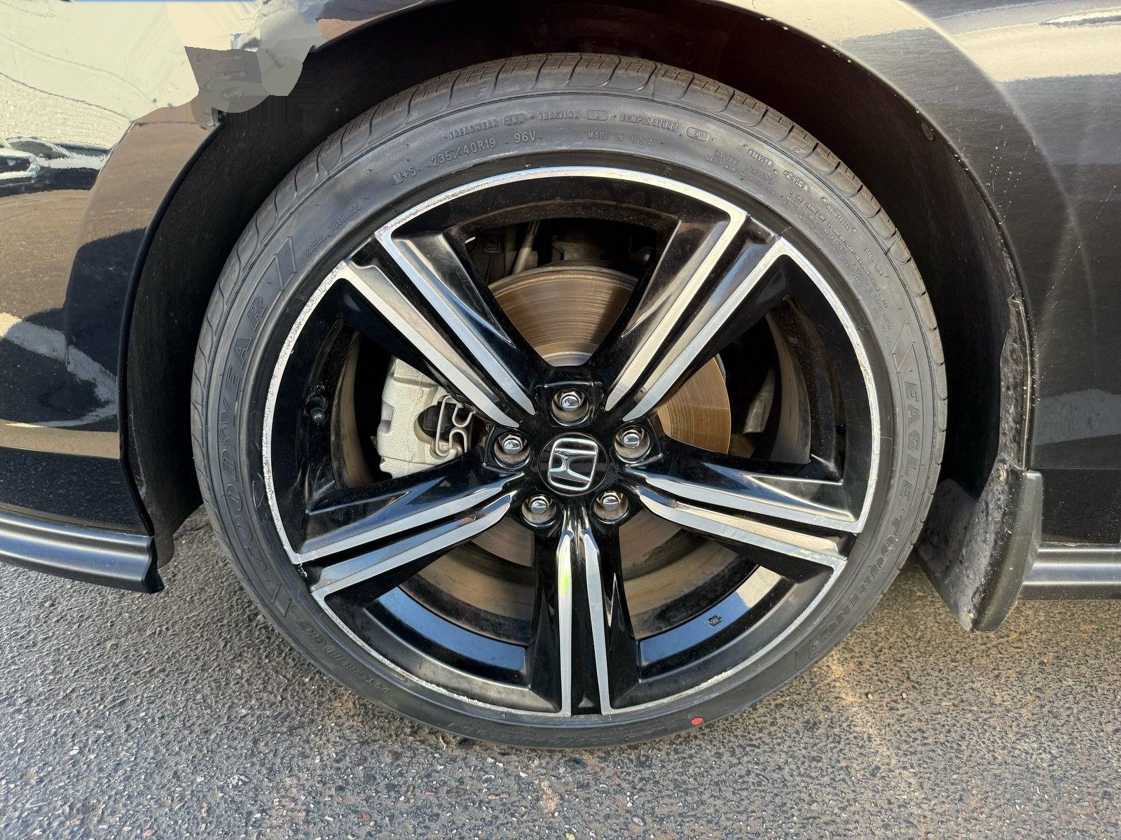 2024 Honda Accord Hybrid Sport — photo 5 thumbnail