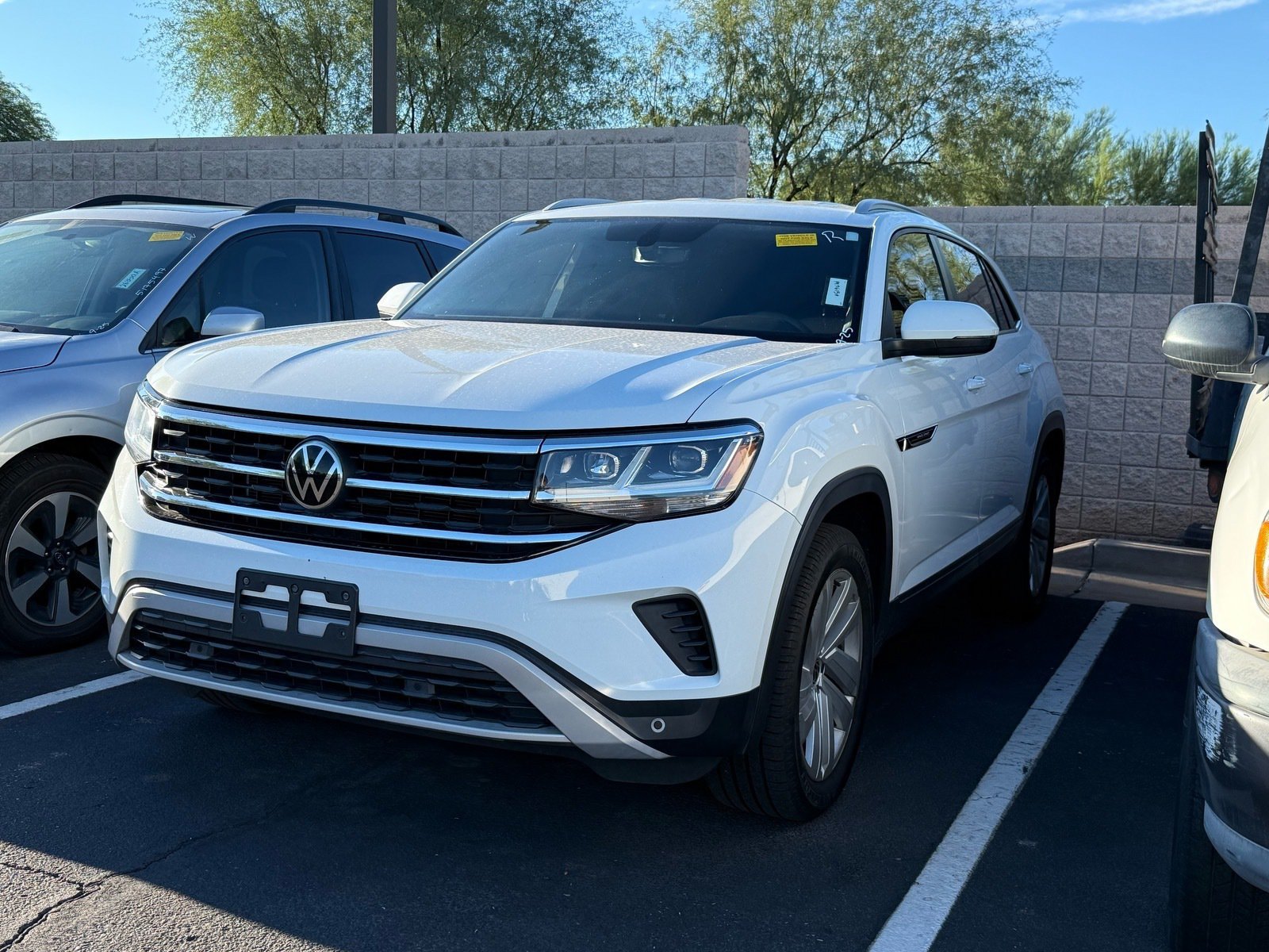 2021 Volkswagen Atlas Cross Sport 2.0T SE w/Technology — photo 1